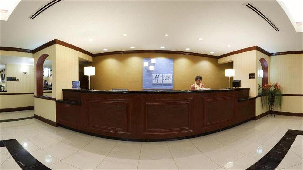 Holiday Inn Express Venice By Ihg Venice Gardens Extérieur photo